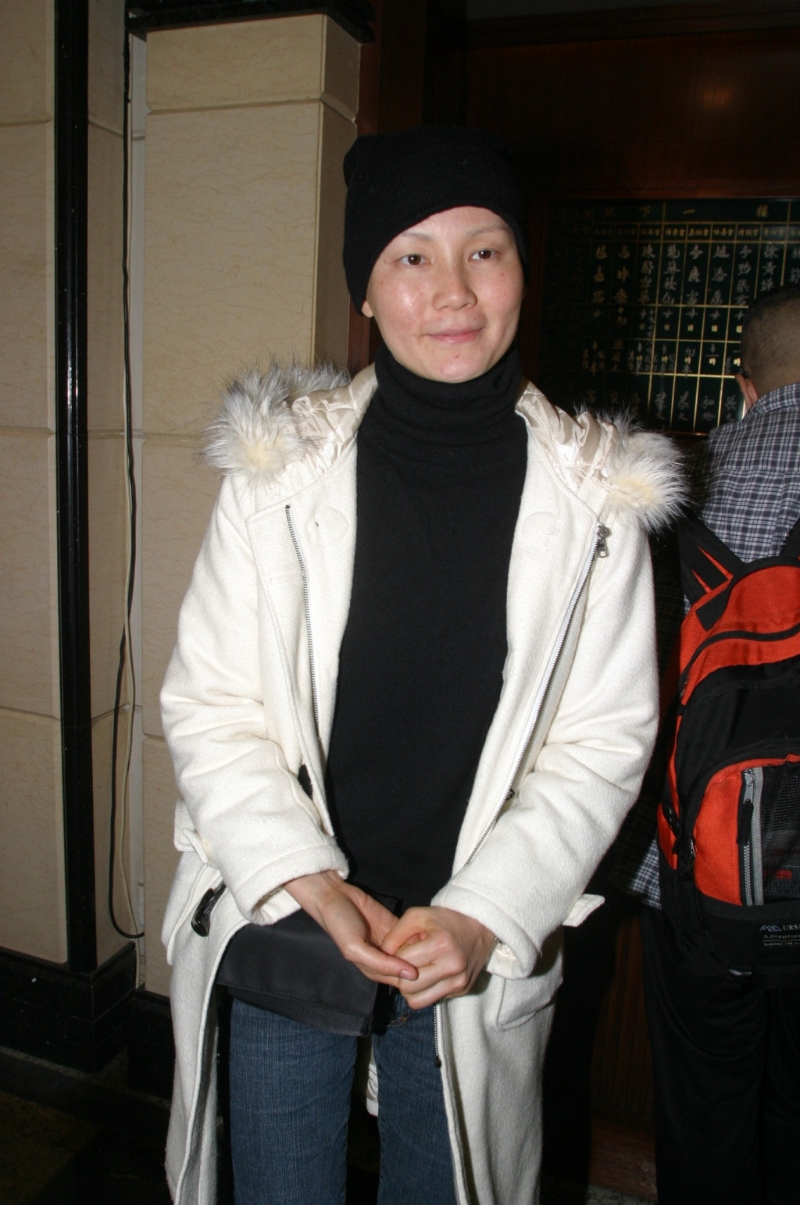 温裕红2005年不幸确诊患上乳癌，当时她积极接受治疗