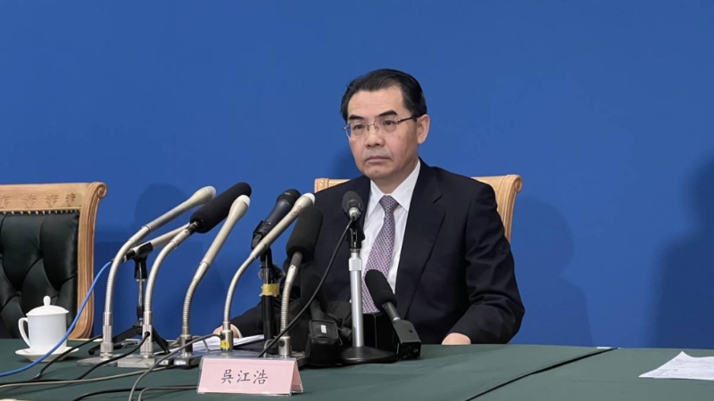 7月4日，中国驻日本大使吴江浩就日本福岛核污染水排海阐述中方立场。（中新社）