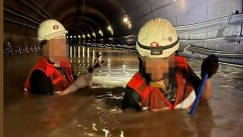 网传港铁职员于水浸过肩隧道工作，港铁回应