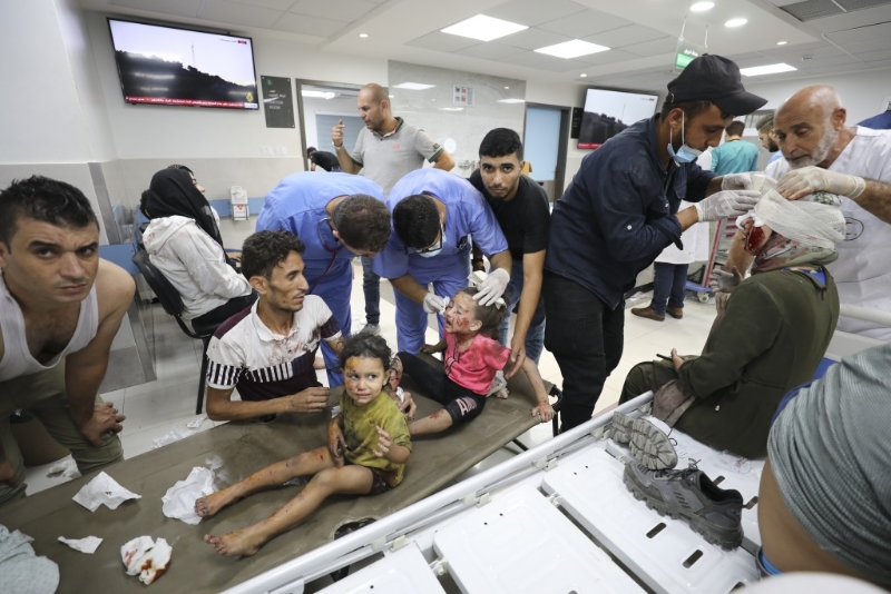 加沙最大医院迫满伤者。