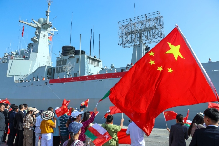 44护航编队到访阿曼。