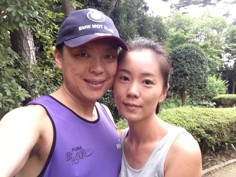 赵天麟与女性友人的合照 赵天麟与女性友人的合照