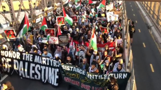 约1.5万名示威者在旧金山抗议，要求以色列停止攻击加沙地带。