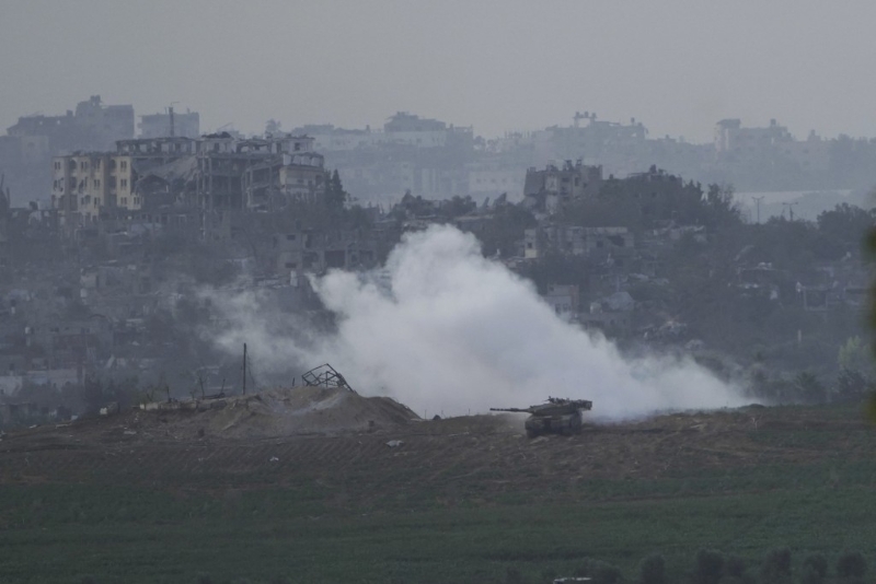 以色列军方宣布对加沙地带部署更多地面部队。