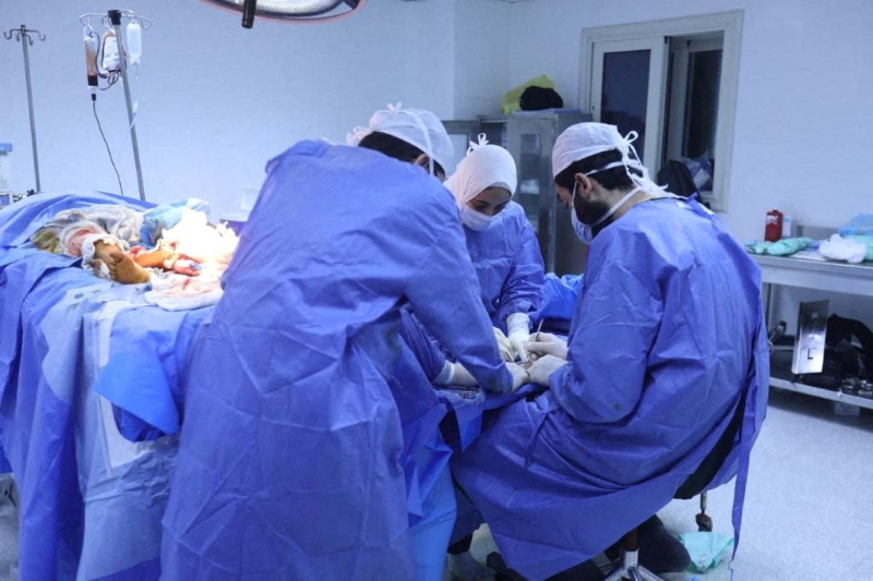 约旦空军向加沙地带内的约旦野战医院，空投了紧急医疗援助物资。 图为加沙的医院。 路透社