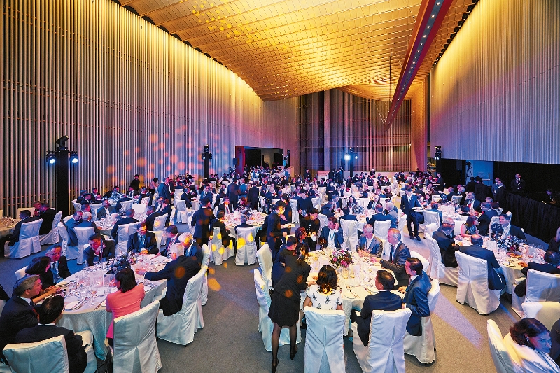 嘉宾出席在香港故宫文化博物馆举行的国际金融领袖投资峰会欢迎晚宴。