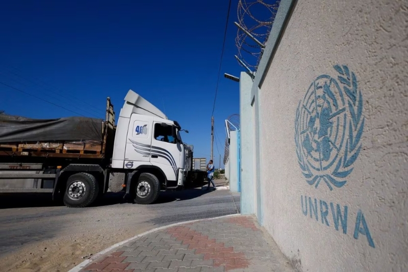 一辆援助卡车上月中抵达加沙中部的联合国储存设施。 路透社