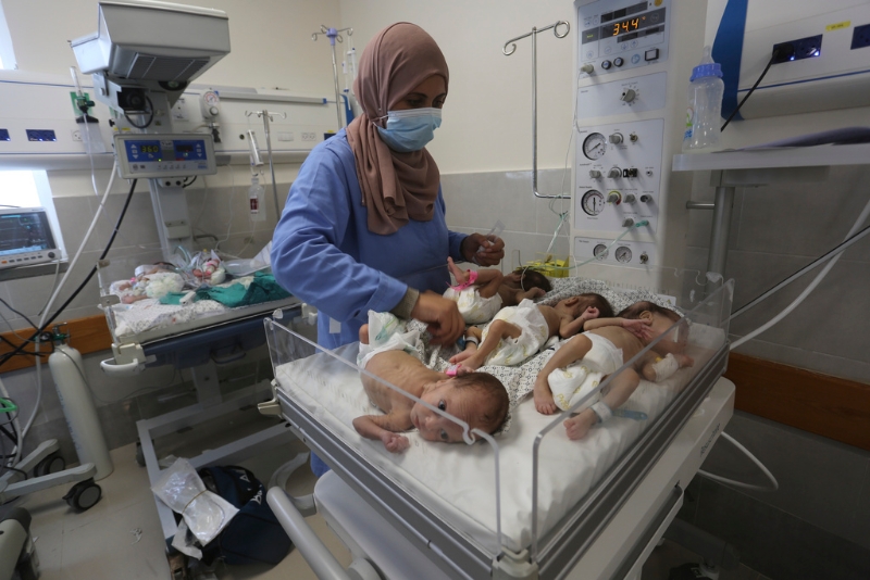希法医院31名婴儿将被转埃及接受治疗。 美联社