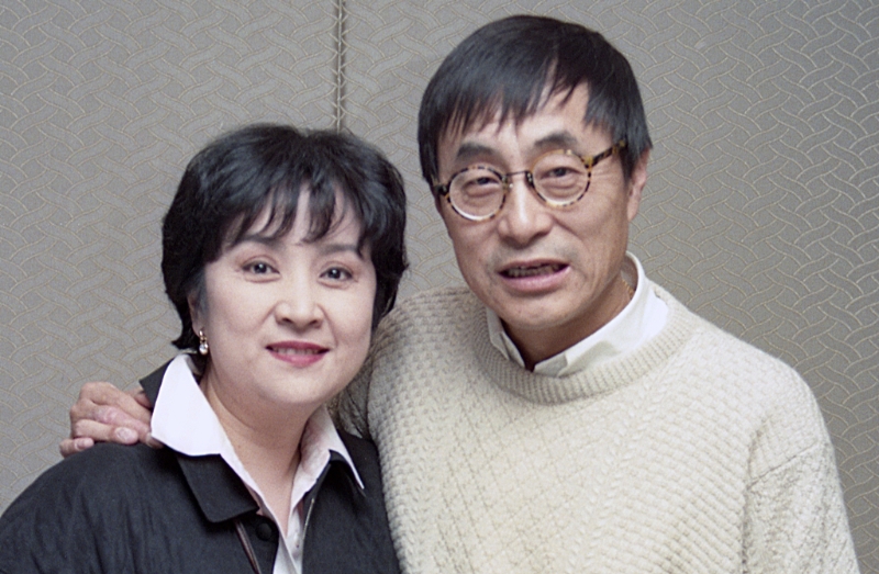 刘家昌再列10点炮轰甄珍。