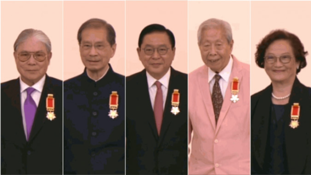 2023年度勋衔颁授典礼今日（25日）在礼宾府举行，5人获颁大紫荆勋章