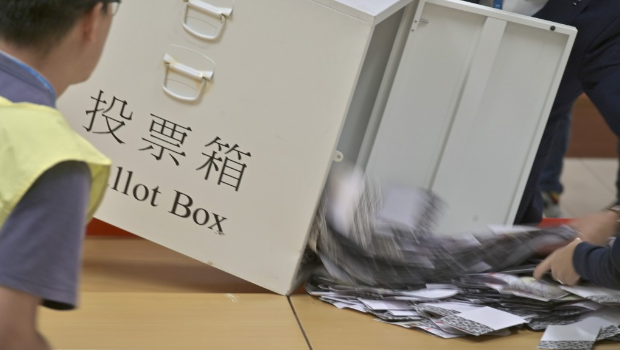 曾国卫预计区选结束后一至两天会公布委任名单。 曾国卫预计区选结束后一至两天会公布委任名单。