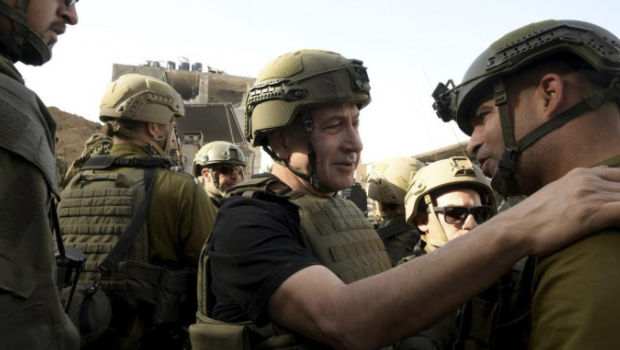 以色列总理内塔尼亚胡探望士兵。