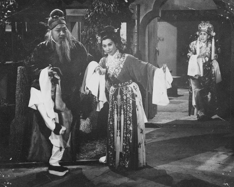 《蝶影红梨记》于1959年上映。