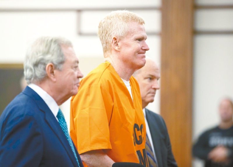 来自南卡州一个势力庞大法律世家的前律师默多，被判22项金融犯罪罪名成立，判囚27年。 美联社