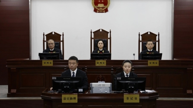 河北省承德市中级人民法院一审公开开庭审理孙远良受贿案。央视