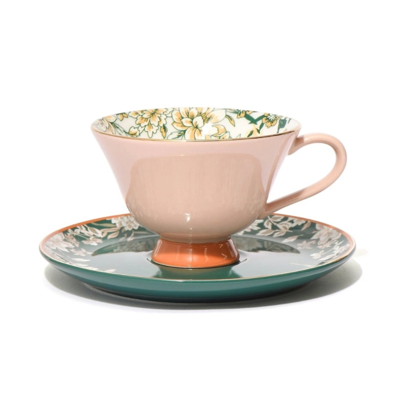 Chinoiserie中国风格茶杯连碟原价$180、现售$126F。