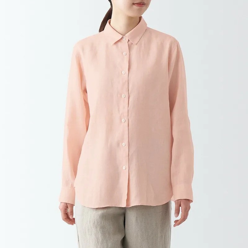 女装洗水麻质长袖裇衫，原价$320、现售$188，MU。