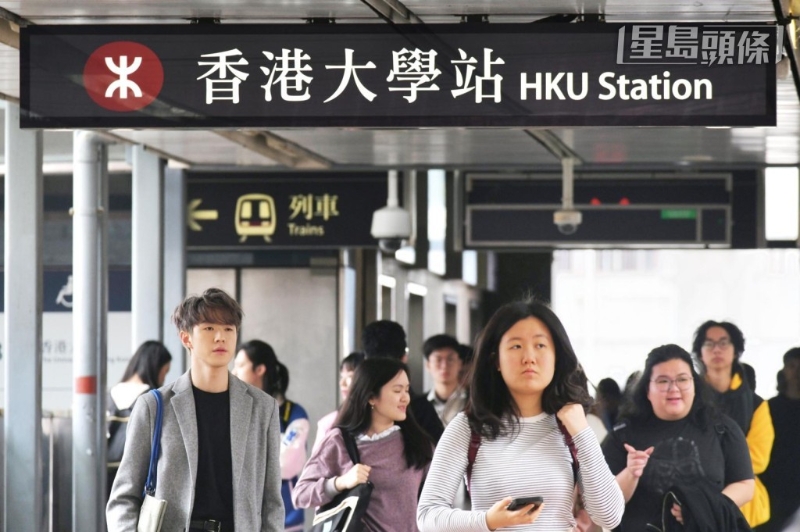 香港教育局称政府会检讨大学学费