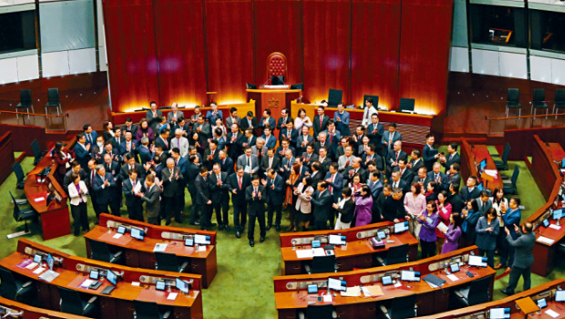 香港立法会全票通过《基本法》23条立法