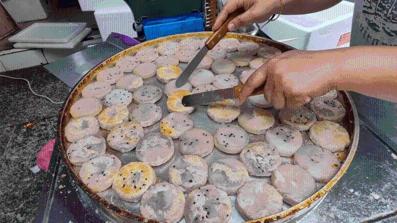 手工潮州饼（图片来源：YouTube@小僮同游世界）
