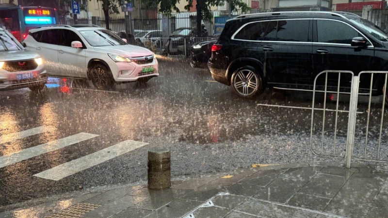 深圳今早降雨已逾百毫米。
