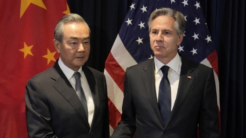 今日上午，中共中央政治局委员、外交部长王毅在北京同美国国务卿布林肯举行会谈。