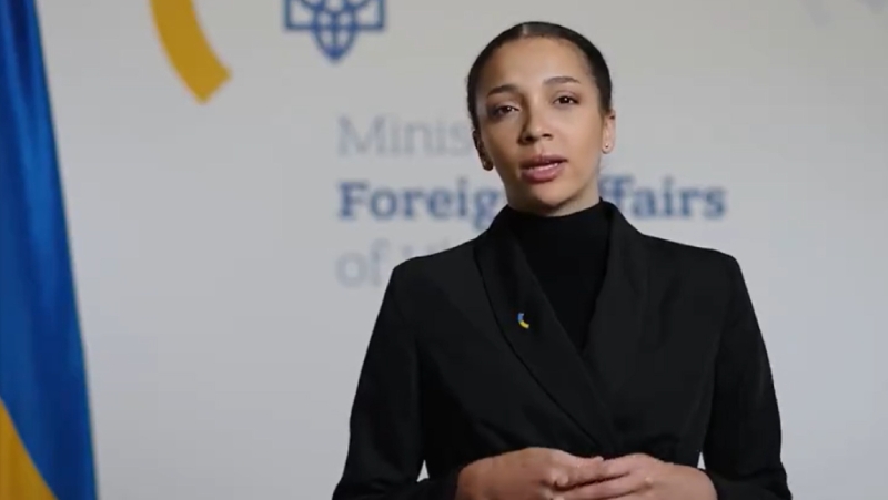 乌克兰外交部首次启用AI发言人“Victoriya Shi”。 网片截图