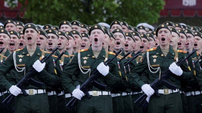 俄罗斯士兵出席红场阅兵式。