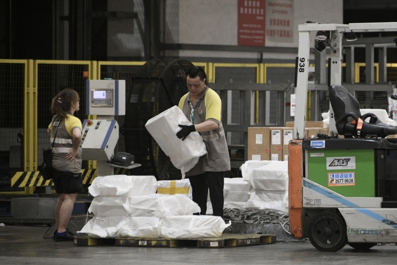 国泰货运站已开始在所有货物安检机上应用人工智能技术。