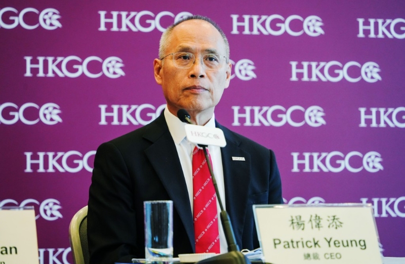 总商会总裁杨伟添。