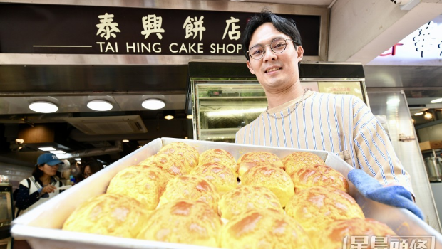 荃湾泰兴饼店老板陈赞善。