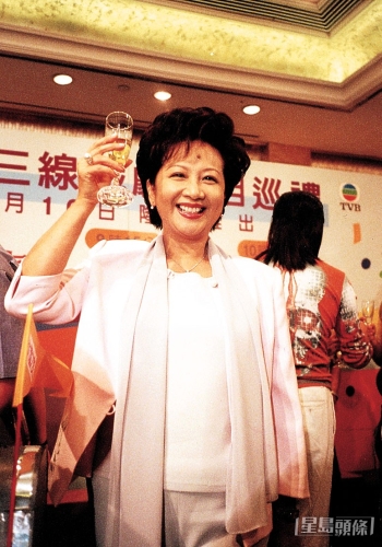 薛家燕因为《真情》再度走红。