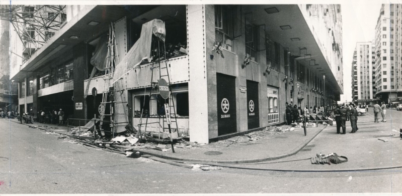 1972年10月14日大丸百货，地下一间士多房煤气管漏煤气发生爆炸。 资料图片.jpg