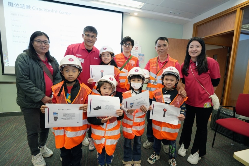 服务对象涵盖弱势儿童、 多元族裔及基层家庭。 服务对象涵盖弱势儿童、 多元族裔及基层家庭。