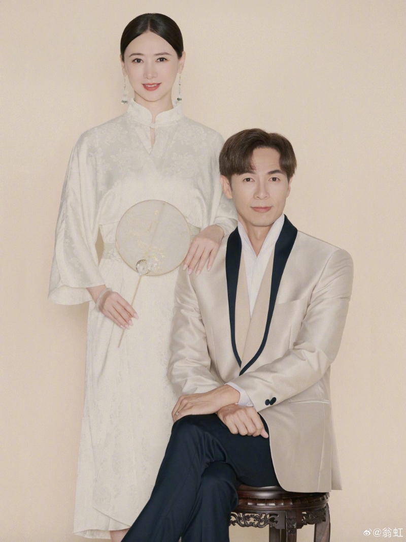 翁虹于2007年再婚,嫁百体健康科技集团担任总裁刘冠廷。 翁虹于2007年再婚,嫁百体健康科技集团担任总裁刘冠廷。