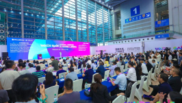 全球人工智能终端展启幕，千款黑科技集中亮相