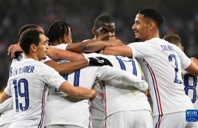 足球国际友谊赛：法国胜南非