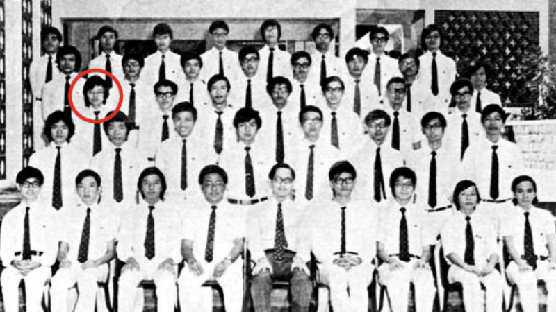 李家超(第三排左一)中五會考取得四A佳績。 受訪者提供