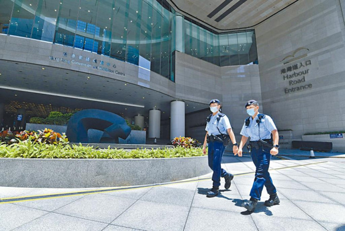 1972321_800x99999 1972321_800x99999