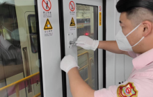 上海两区私家车可上路了，地铁何时恢复运营？