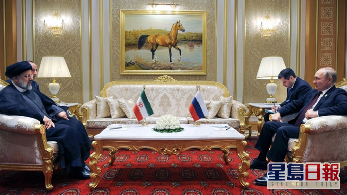 俄罗斯土耳其及伊朗举行三方峰会，普京与伊朗总统莱希会面。 AP图片