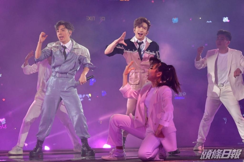 MIRROR演唱会意外发生时,成员Anson Lo及Edan正在演唱。