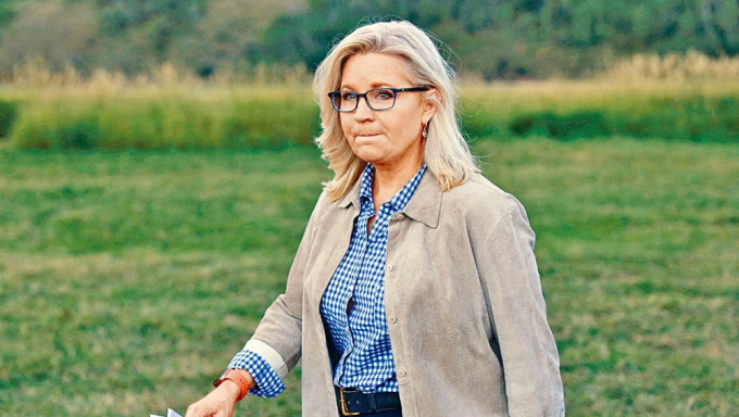 利兹&middot;切尼在怀俄明州出席初选晚会。