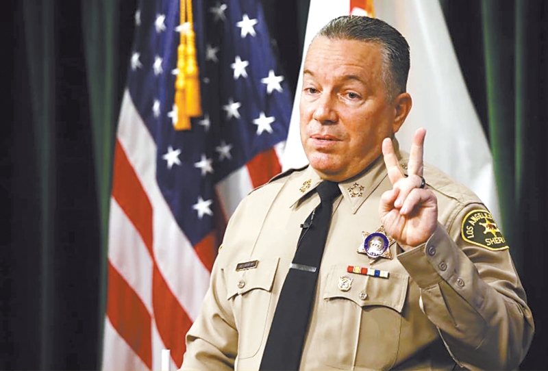 洛杉矶县现任警长维拉纽瓦（Alex Villanueva）。 洛时报图