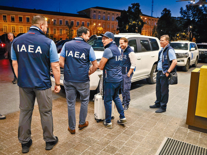 國際原子能機構專家周三離開基輔的酒店,出發前往扎波羅熱核電廠視察。