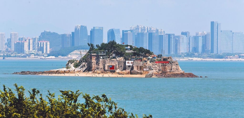 陸無人機再闖小金門，快閃往廈門方向飛離。(李金生攝)