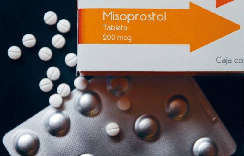 市场对堕胎药的需求有增无减,堕胎药供应商正想方设法,希望在不违反州法的前提下向有需要的妇女提供有关药物。 路透社 市场对堕胎药的需求有增无减,堕胎药供应商正想方设法,希望在不违反州法的前提下向有需要的妇女提供有关药物。 路透社