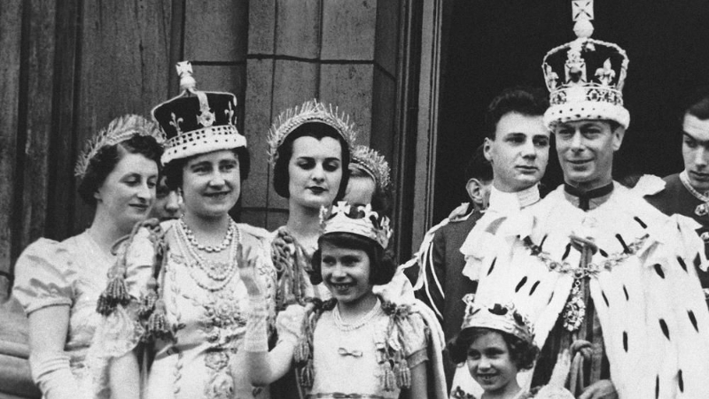伊利莎白皇后冠製造於1937年，是伊利莎白王太后作為喬治六世的夫人登基時所用的皇冠。資料圖