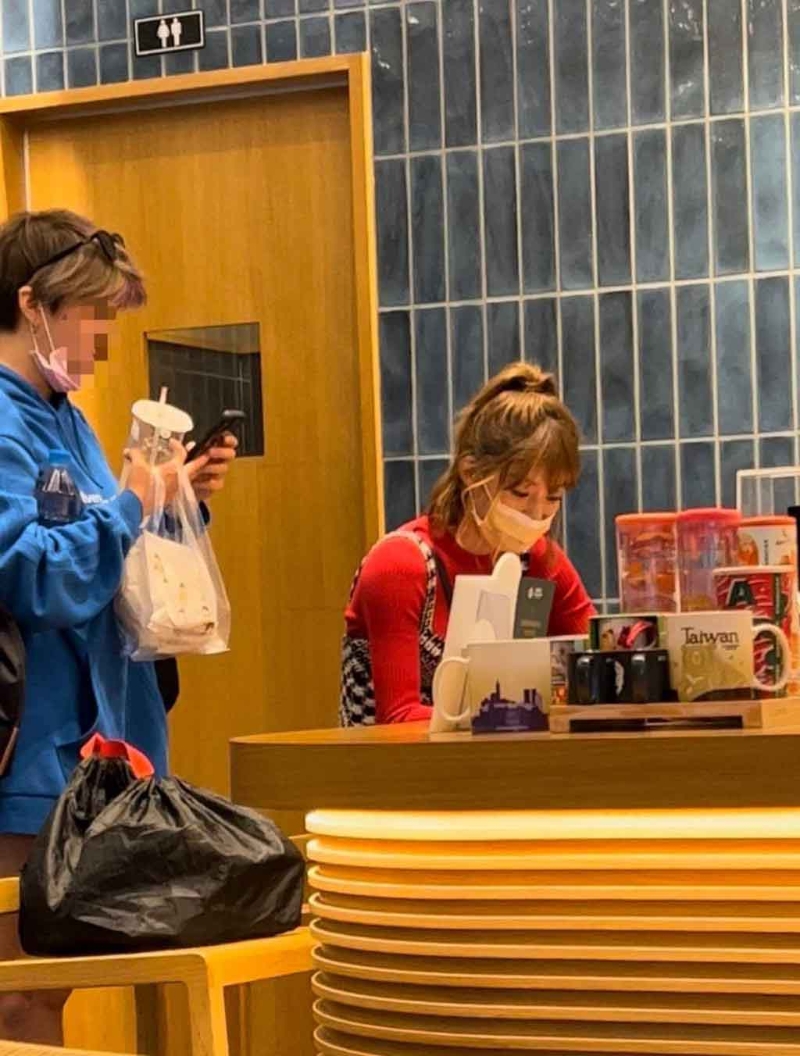 20221114000728 (1) 222