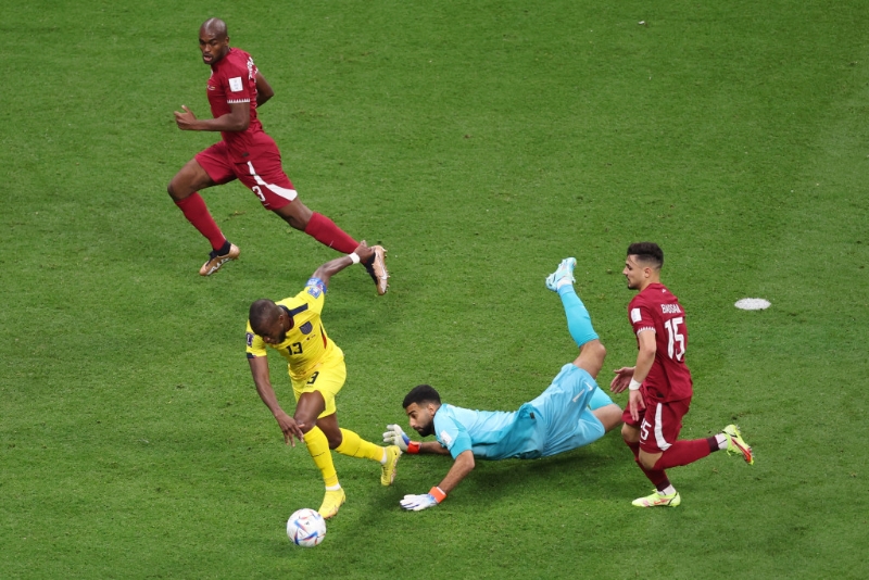 安拿華倫西亞單刀被撲跌獲十二碼。REUTERS